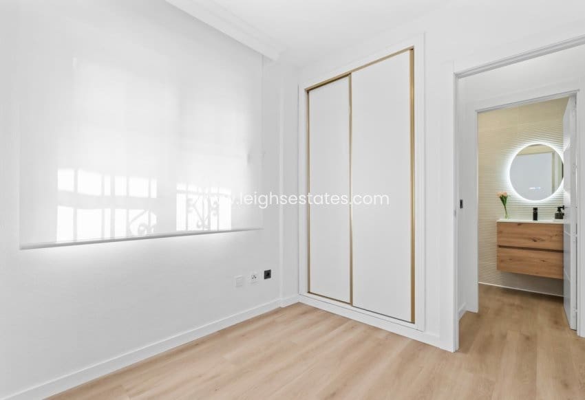 3 sypialnia Willa na sprzedaż w Villamartin z basenem garażem - 269 800 € (Ref: 9803804)