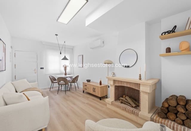 3 Zimmer Villa zu verkaufen in Villamartin, Orihuela mit Pool Garage - 269.800 € (Ref: 9803804)