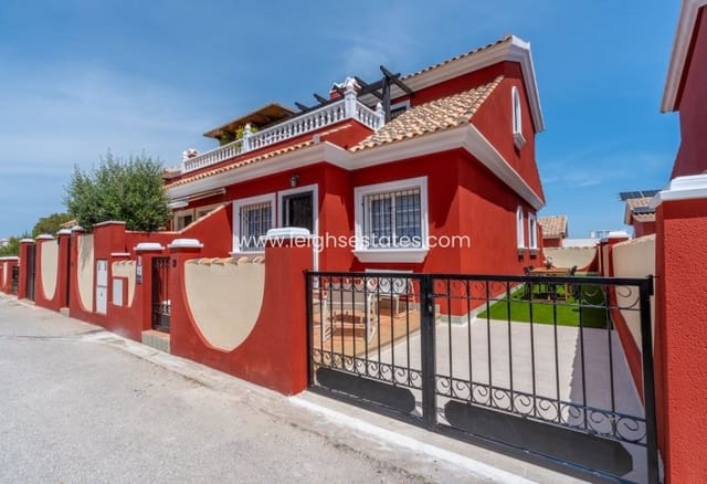 3 Zimmer Villa zu verkaufen in Villamartin, Orihuela mit Pool Garage - 269.800 € (Ref: 9803804)