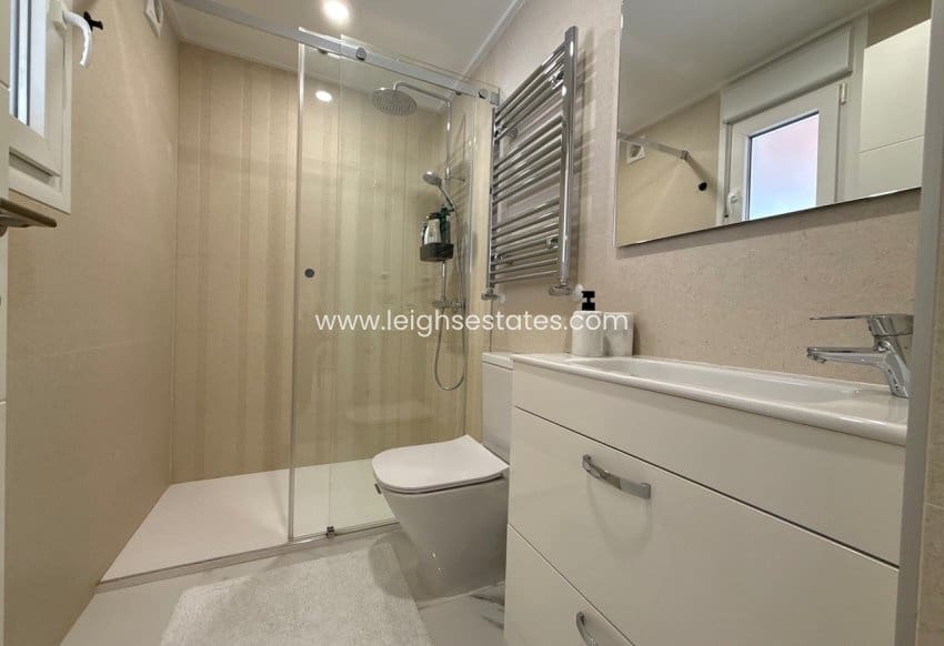 2 bedroom Villa for sale in Pinar de Campoverde with pool garage - € 499,000 (Ref: 9815338)