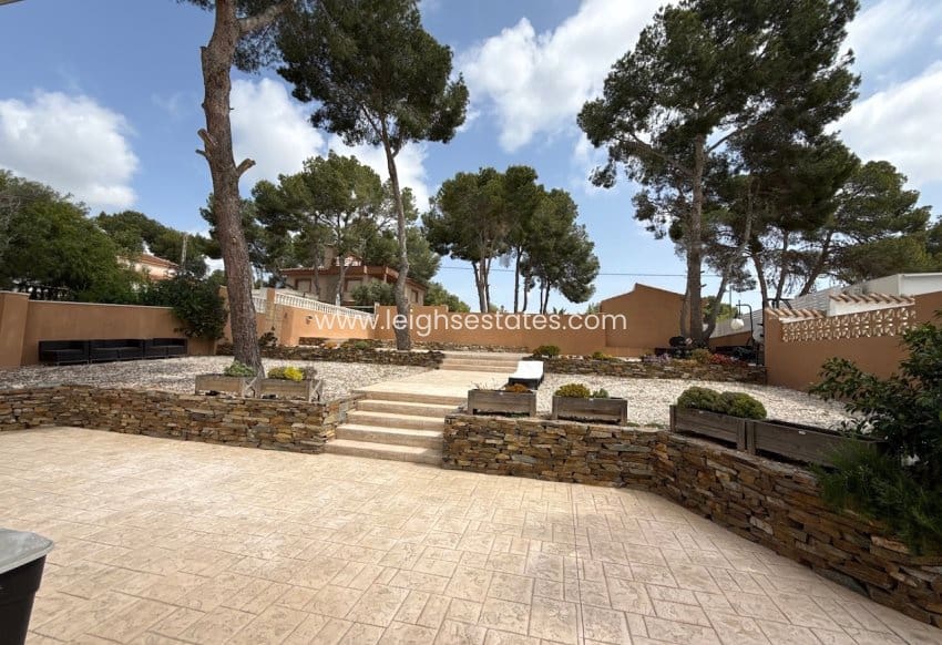 2 bedroom Villa for sale in Pinar de Campoverde with pool garage - € 499,000 (Ref: 9815338)