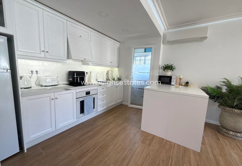 2 bedroom Apartment for sale in Mil Palmeras with pool - € 179,000 (Ref: 9826133)