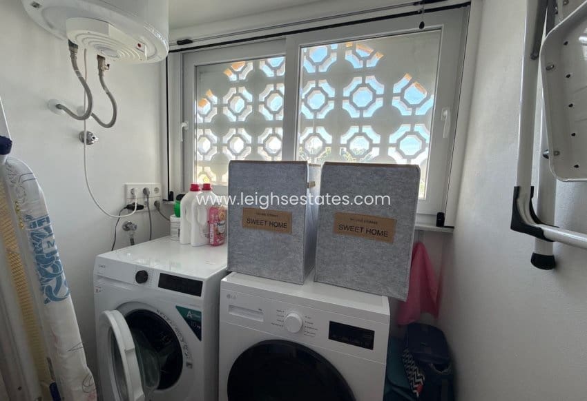 2 bedroom Apartment for sale in Mil Palmeras with pool - € 179,000 (Ref: 9826133)