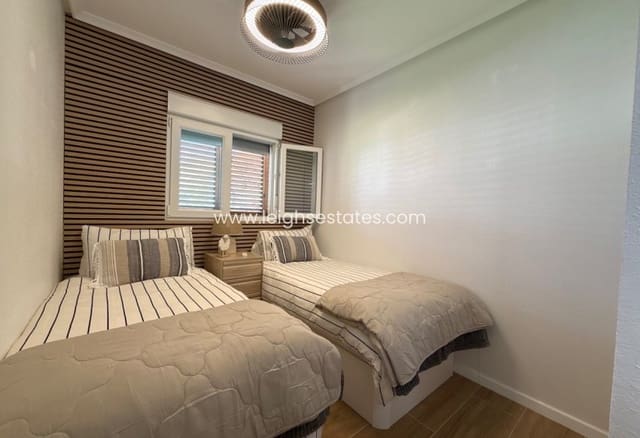 2 quarto Apartamento para venda em Mil Palmeras, Orihuela com piscina - 179 000 € (Ref: 9826133)