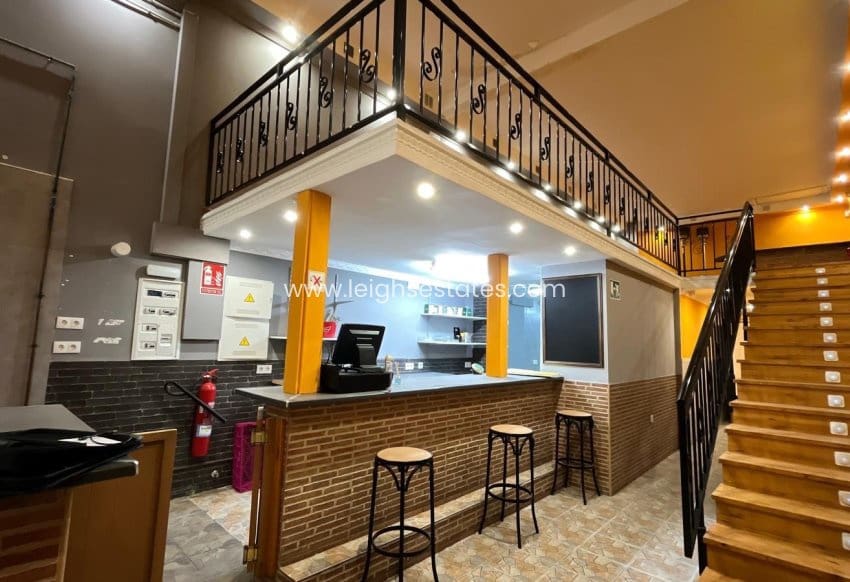 Local Comercial en Torrevieja en venta - 135.000 € (Ref: 9828102)