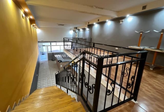 Erhverv til salg i Torrevieja - € 135.000 (Ref: 9828102)