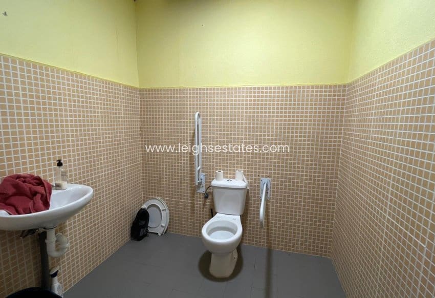 Gewerbe zu verkaufen in Torrevieja - 259.000 € (Ref: 9833087)