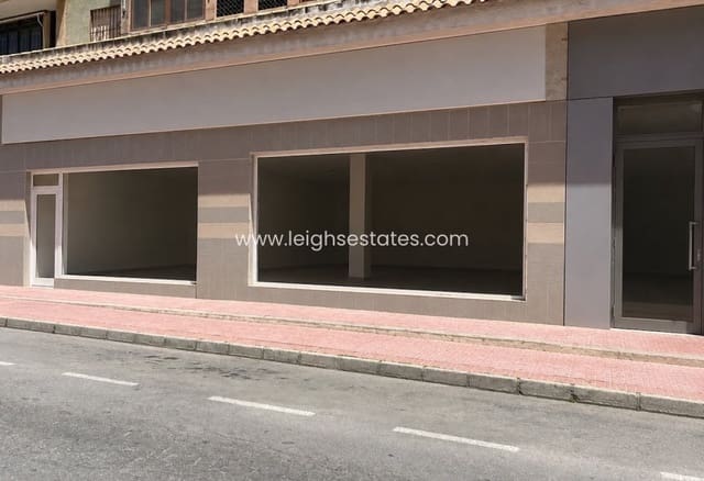 Commercieel te koop in Torrevieja - € 450.000 (Ref: 9850737)