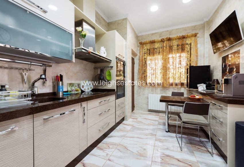4 bedroom Villa for sale in Dehesa de Campoamor with pool garage - € 1,600,000 (Ref: 9854701)