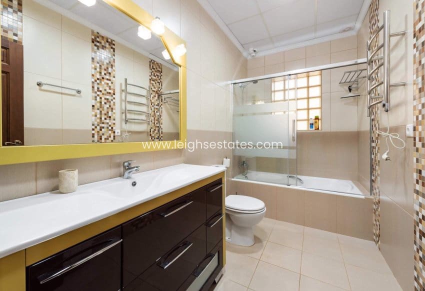 4 bedroom Villa for sale in Dehesa de Campoamor with pool garage - € 1,600,000 (Ref: 9854701)