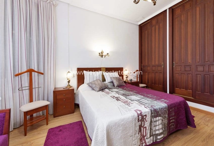 4 bedroom Villa for sale in Dehesa de Campoamor with pool garage - € 1,600,000 (Ref: 9854701)