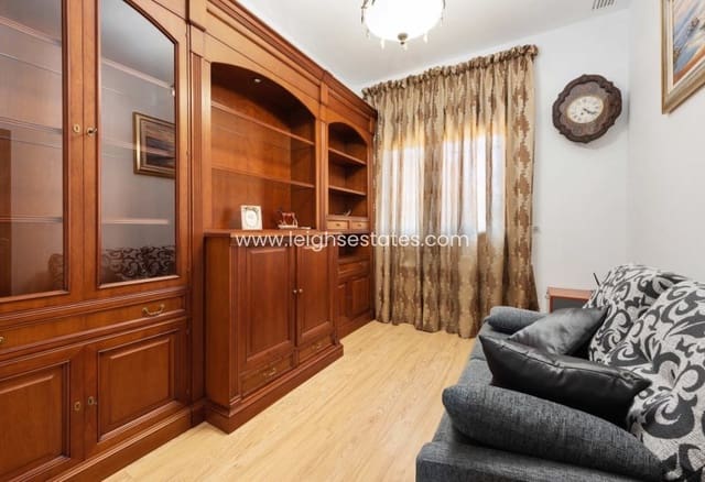 4 chambre Villa/Maison à vendre à Dehesa de Campoamor, Orihuela avec piscine garage - 1 600 000 € (Ref: 9854701)