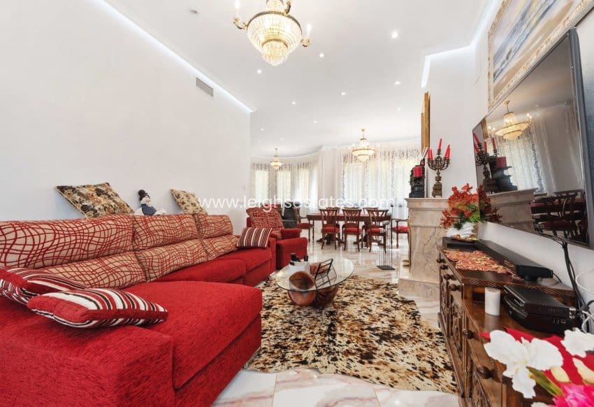 4 bedroom Villa for sale in Dehesa de Campoamor with pool garage - € 1,600,000 (Ref: 9854701)