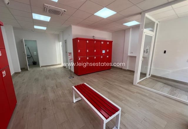 Commercieel te koop in Torrevieja - € 139.900 (Ref: 9872793)