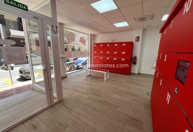 Commercieel te koop in Torrevieja - € 139.900 (Ref: 9872793)