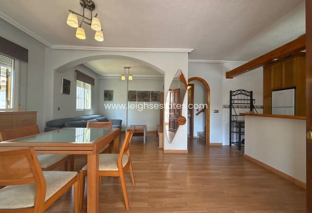 2 slaapkamer Huis te koop in La Zenia, Orihuela met zwembad garage - € 198.000 (Ref: 9877619)