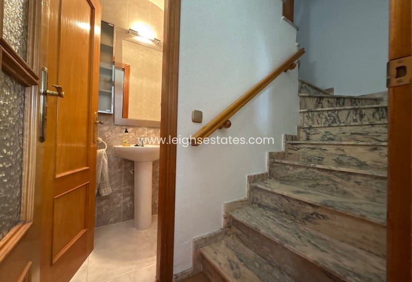 2 slaapkamer Huis te koop in La Zenia met zwembad garage - € 198.000 (Ref: 9877619)