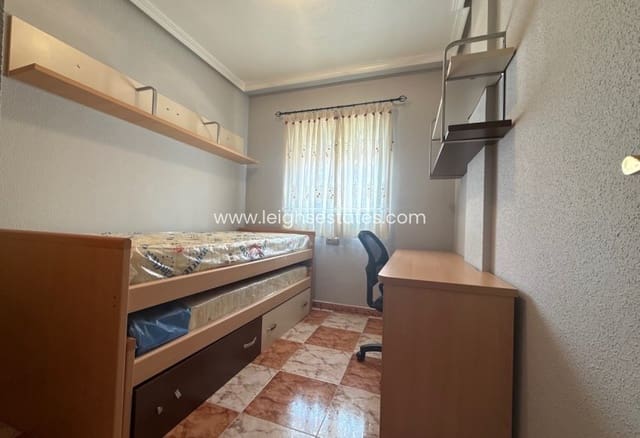 2 slaapkamer Huis te koop in La Zenia, Orihuela met zwembad garage - € 198.000 (Ref: 9877619)