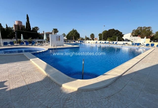 Erhverv til salg i Torrevieja med swimmingpool - € 1.500.000 (Ref: 9880554)