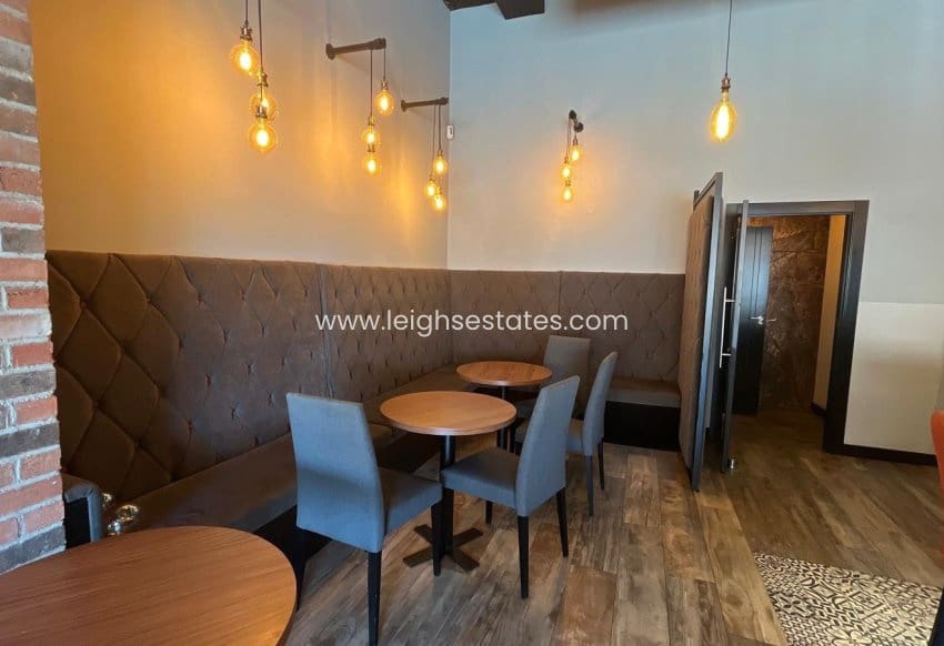 Kommersiell till salu i Los Alcazares - 360 000 € (Ref: 9898593)