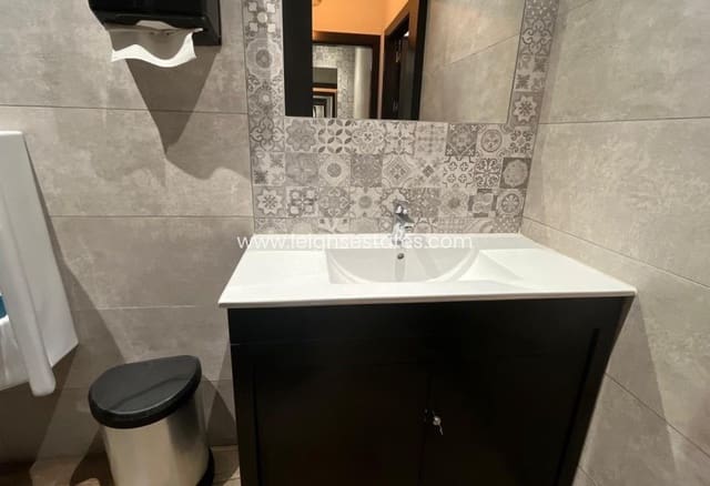Kommersiell till salu i Los Alcázares - 360 000 € (Ref: 9898593)
