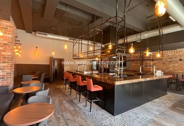 Kommersiell till salu i Los Alcázares - 360 000 € (Ref: 9898593)
