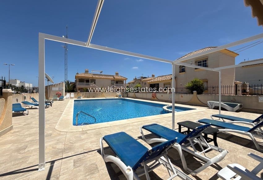 2 chambre Appartement à vendre à Villamartin avec piscine garage - 199 000 € (Ref: 9909822)