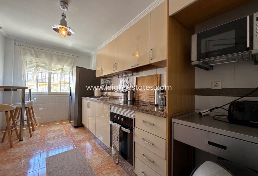 2 chambre Appartement à vendre à Villamartin avec piscine garage - 199 000 € (Ref: 9909822)