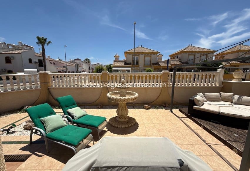 2 chambre Appartement à vendre à Villamartin avec piscine garage - 199 000 € (Ref: 9909822)
