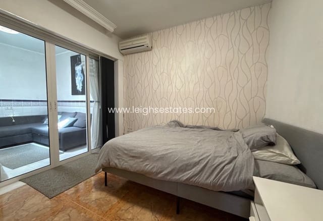 2 chambre Appartement à vendre à Villamartin, Orihuela - 199 000 € (Ref: 9909822)