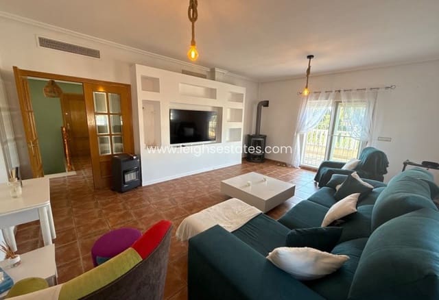 3 soverom Villa til salgs i Pinar de Campoverde, Pilar de la Horadada med svømmebasseng garasje - € 445 000 (Ref: 9932579)