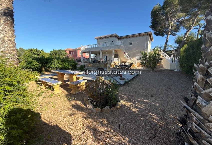 3 soverom Villa til salgs i Pinar de Campoverde med svømmebasseng garasje - € 445 000 (Ref: 9932579)