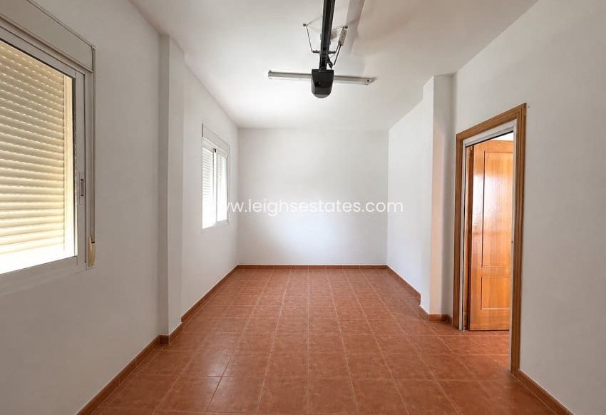 3 soverom Villa til salgs i Pinar de Campoverde med svømmebasseng garasje - € 445 000 (Ref: 9932579)