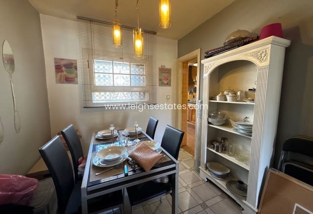3 soveværelse Byhus til salg i Villamartin, Orihuela med swimmingpool garage - € 279.000 (Ref: 9953626)
