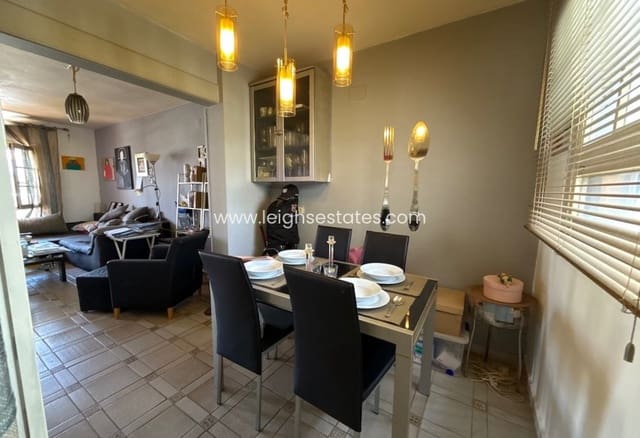 3 soveværelse Byhus til salg i Villamartin, Orihuela med swimmingpool garage - € 279.000 (Ref: 9953626)