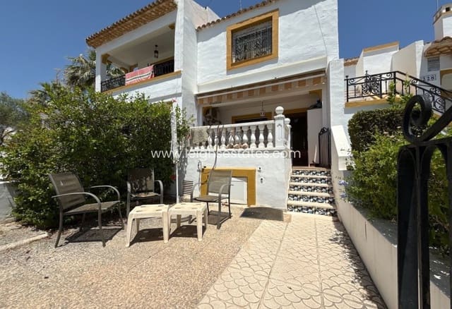 3 soveværelse Byhus til salg i Villamartin, Orihuela med swimmingpool garage - € 279.000 (Ref: 9953626)