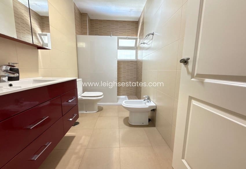 5 soverom Villa til salgs i La Zenia med svømmebasseng garasje - € 1 295 000 (Ref: 9974470)