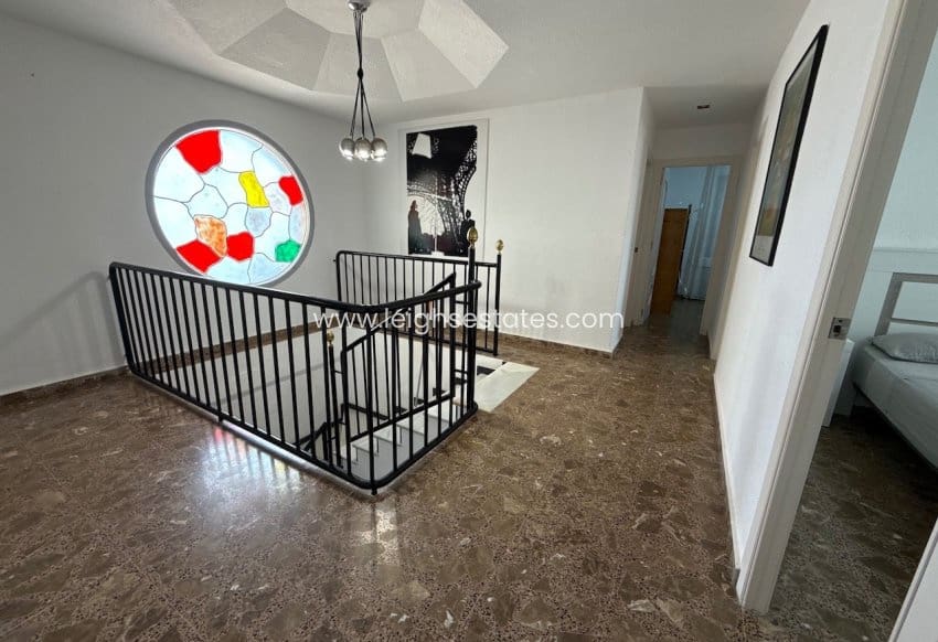 5 soverom Villa til salgs i La Zenia med svømmebasseng garasje - € 1 295 000 (Ref: 9974470)