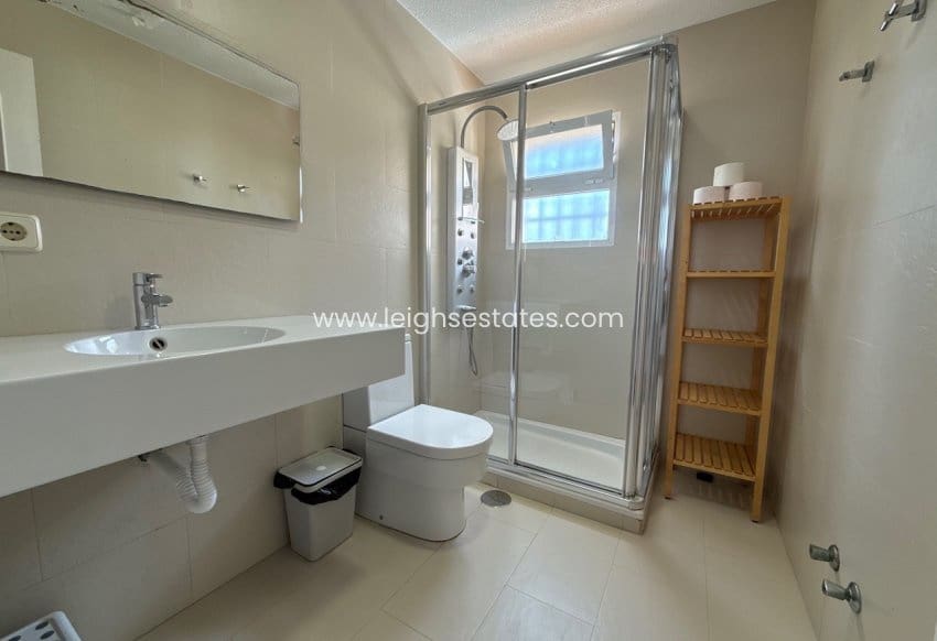 5 soverom Villa til salgs i La Zenia med svømmebasseng garasje - € 1 295 000 (Ref: 9974470)