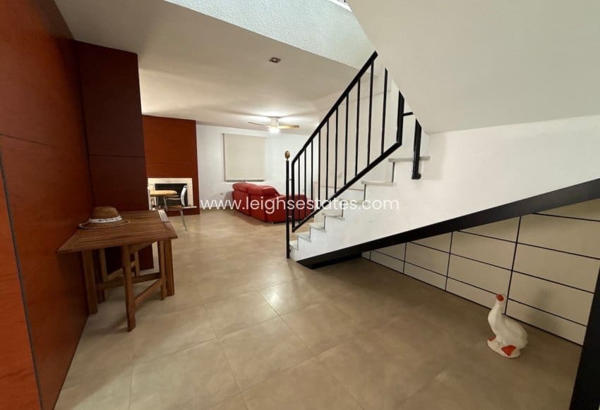 5 soverom Villa til salgs i La Zenia med svømmebasseng garasje - € 1 295 000 (Ref: 9974470)