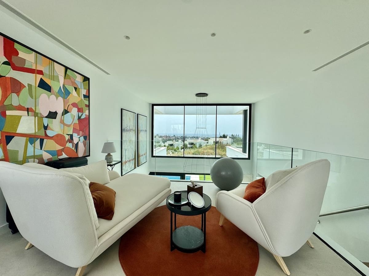 6 bedroom Villa for sale in Cancelada with pool garage - € 2,980,000 (Ref: 9324805)