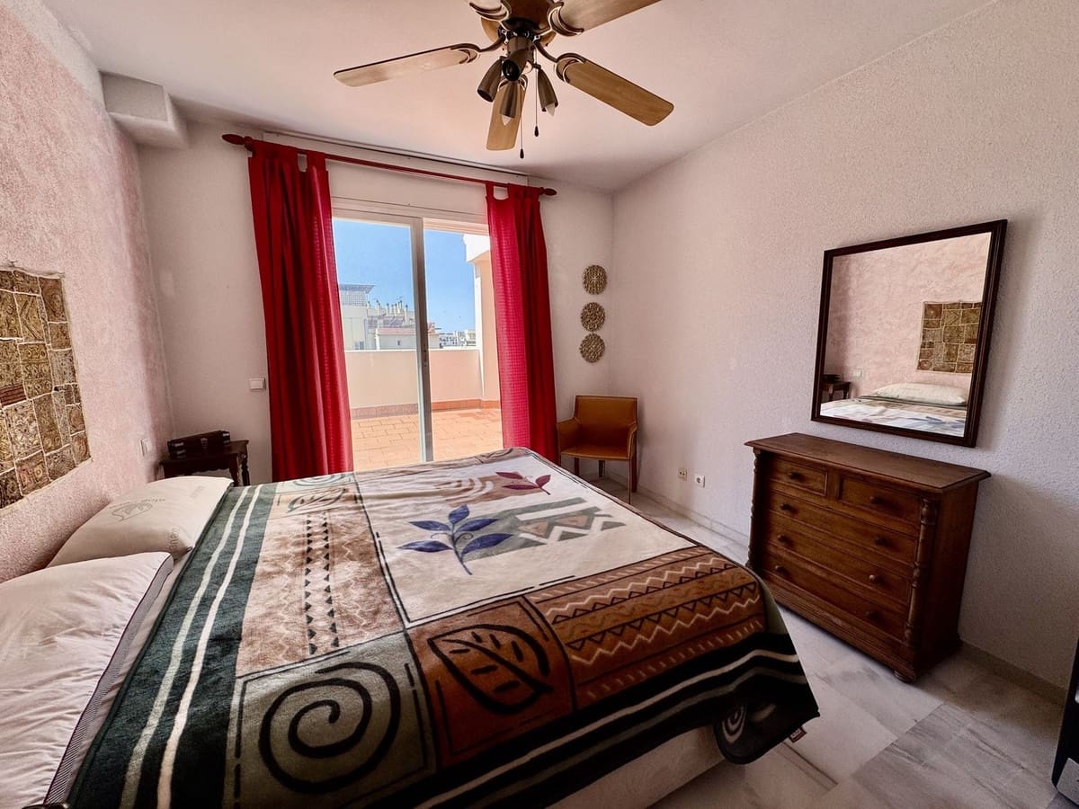 3 sypialnia Penthouse na sprzedaż w Marbella z garażem - 675 000 € (Ref: 9324808)