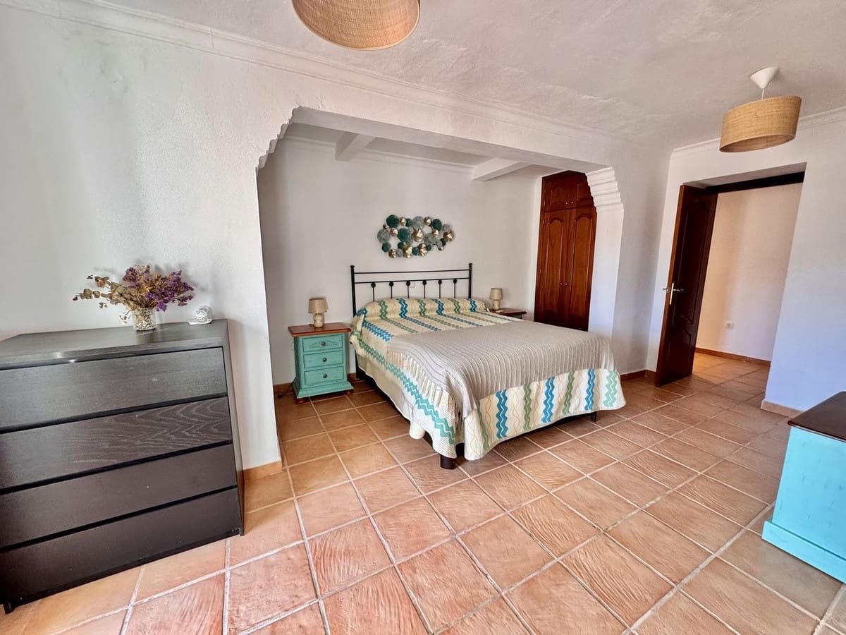 5 slaapkamer Finca/Landhuis te koop in Coin met zwembad garage - € 899.000 (Ref: 9331346)