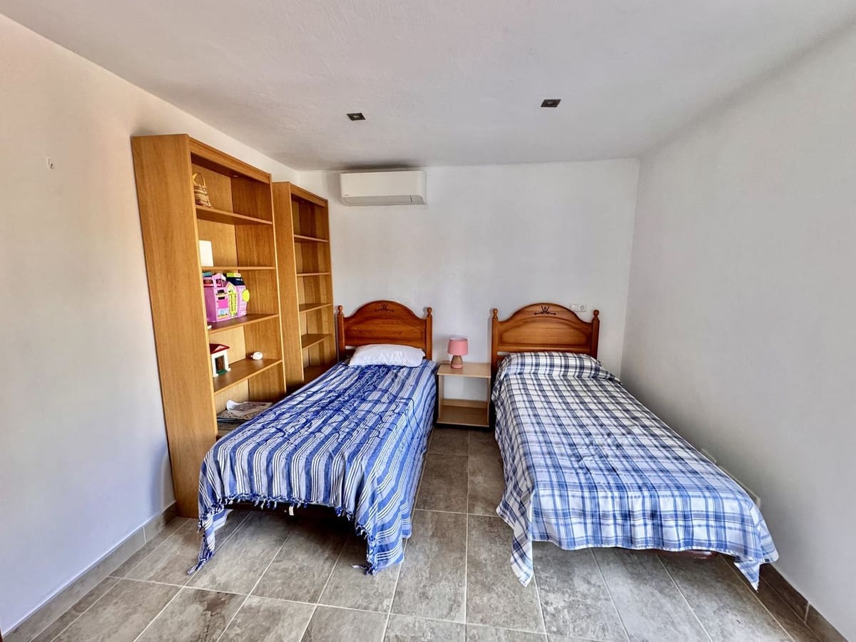 5 slaapkamer Finca/Landhuis te koop in Coin met zwembad garage - € 899.000 (Ref: 9331346)