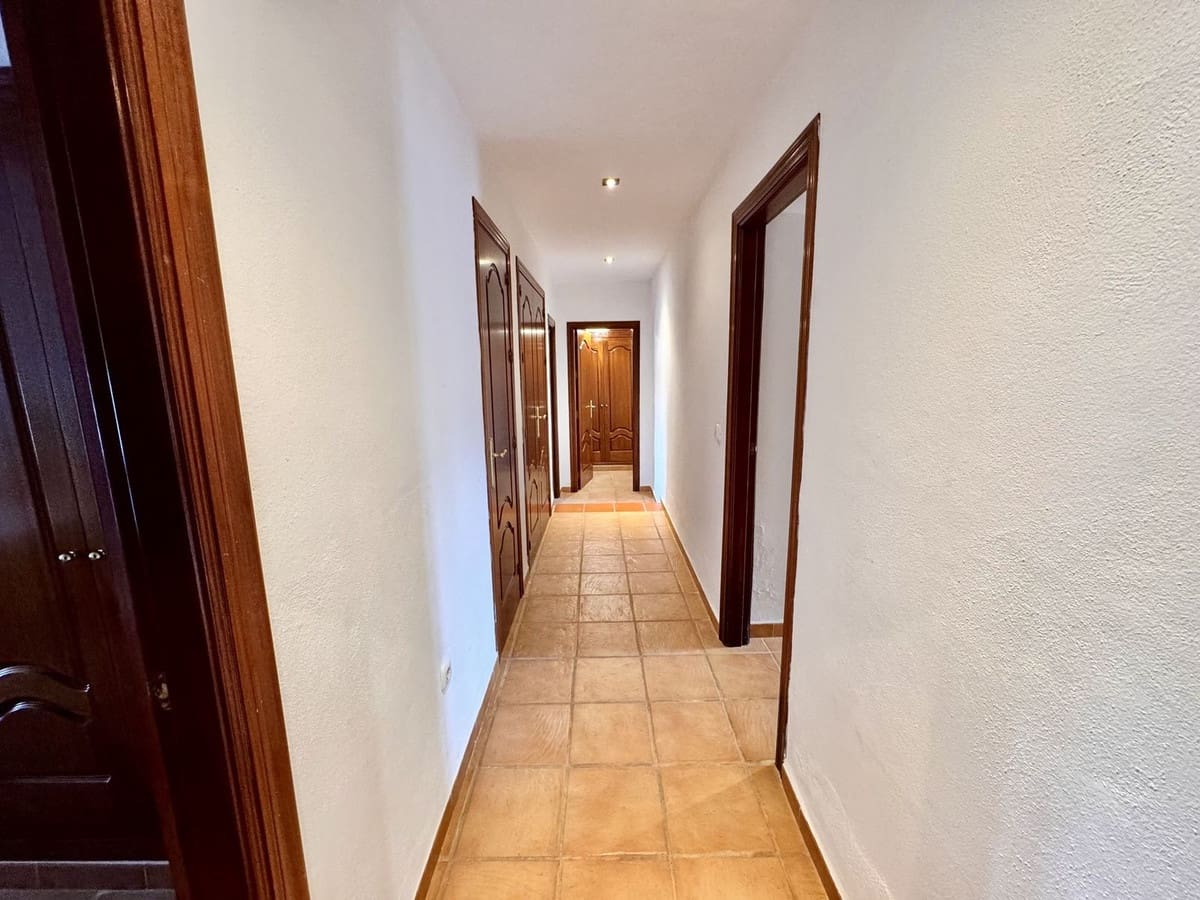 5 bedroom Finca/Country House for sale in Coin with pool garage - € 899,000 (Ref: 9331346)