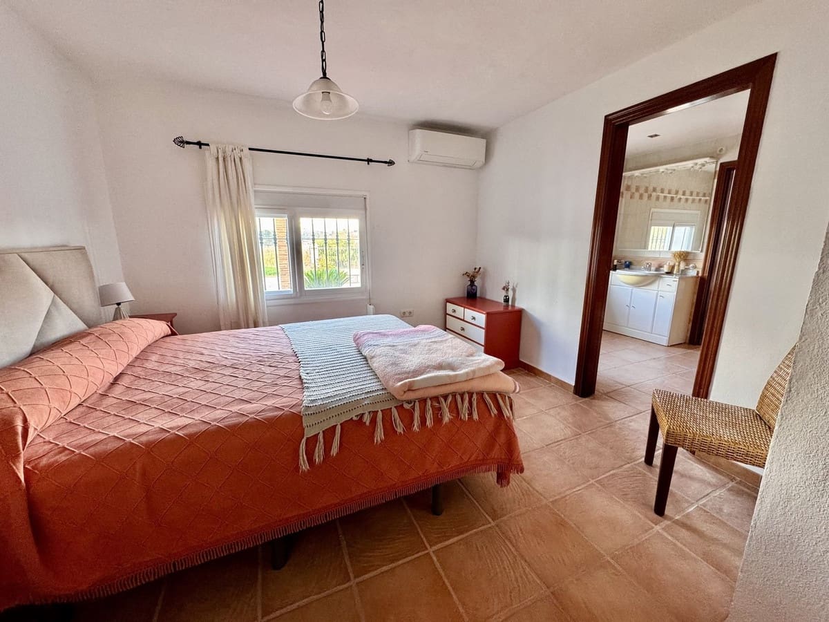 5 bedroom Finca/Country House for sale in Coin with pool garage - € 899,000 (Ref: 9331346)