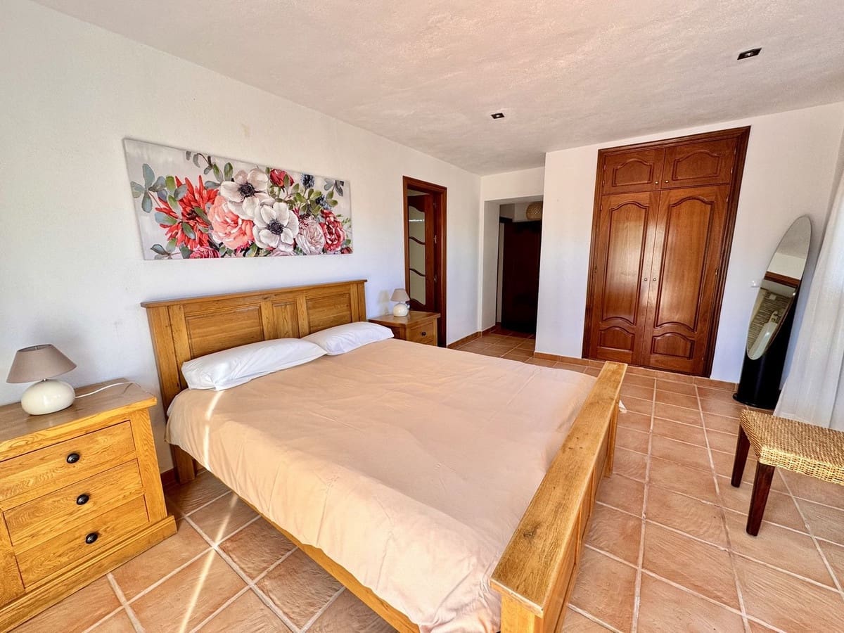 5 bedroom Finca/Country House for sale in Coin with pool garage - € 899,000 (Ref: 9331346)