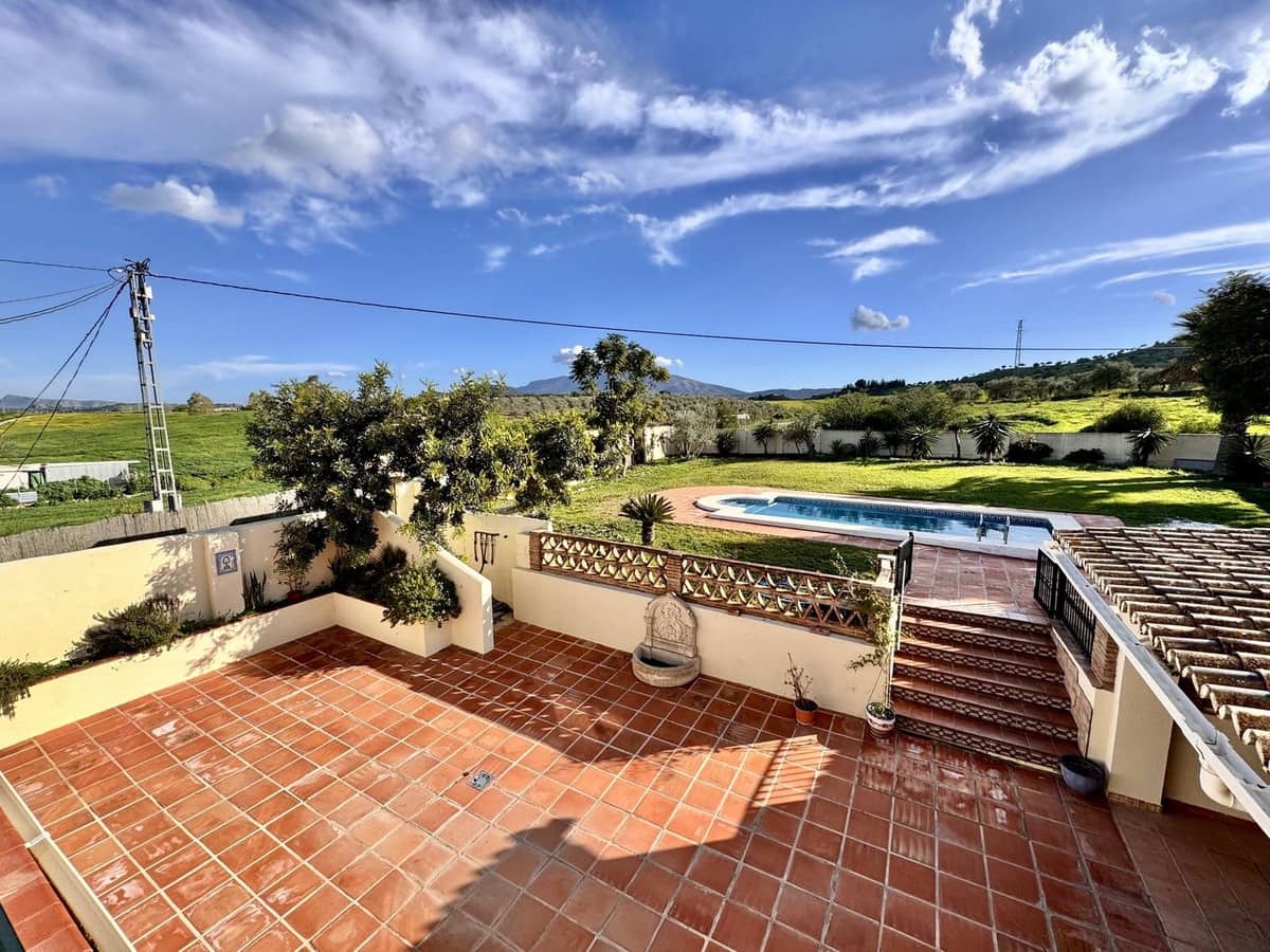 5 bedroom Finca/Country House for sale in Coin with pool garage - € 899,000 (Ref: 9331346)