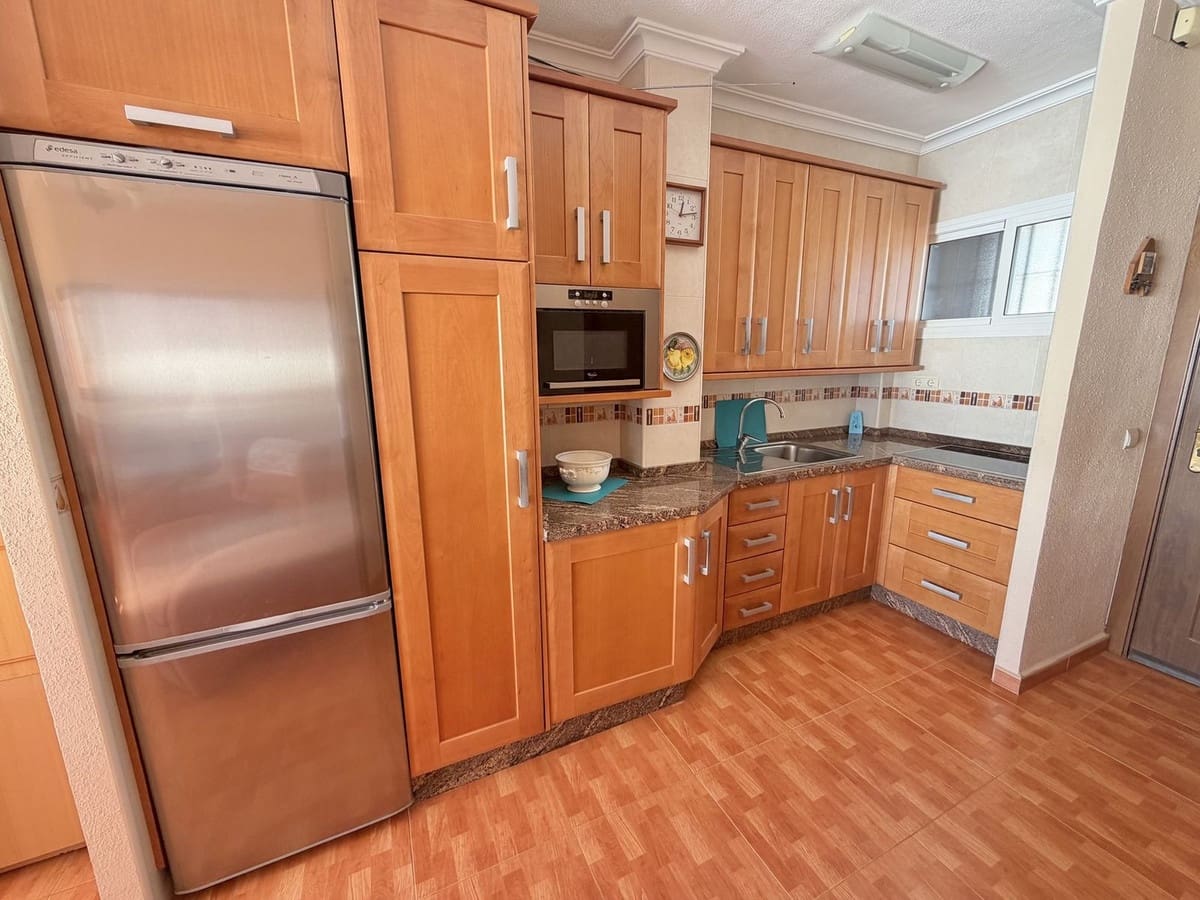 Yksiö myytävänä paikassa Torremuelle mukana uima-altaan - 235 000 € (Ref: 9371429)