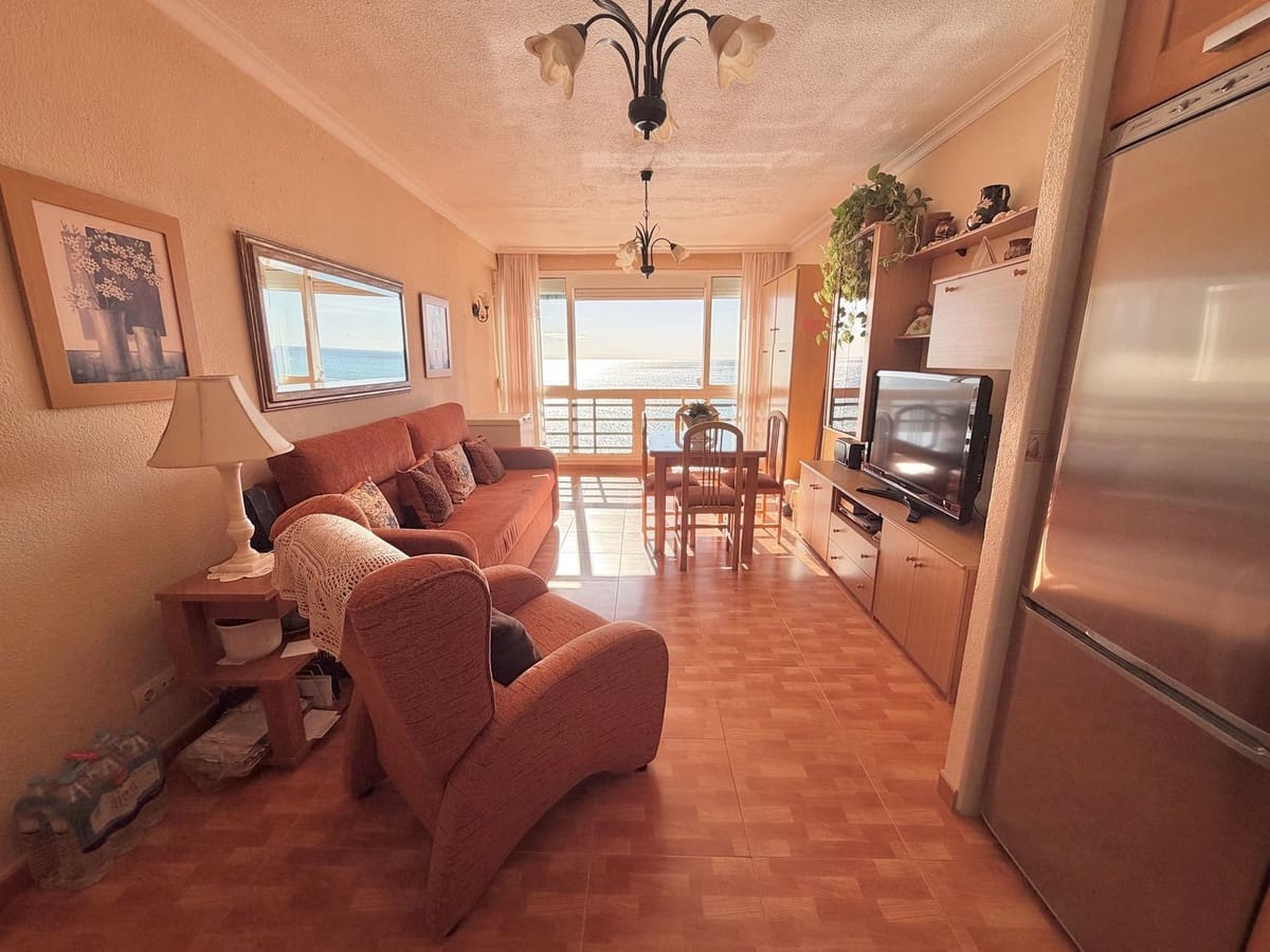 Yksiö myytävänä paikassa Torremuelle mukana uima-altaan - 235 000 € (Ref: 9371429)